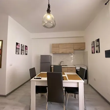 Monolocale In Centro Apartment *
